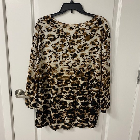 Ruby Rd. Leopard Print Long Sleeve Blouse. Large. Animal Print. Cute. Chic. - Picture 6 of 9